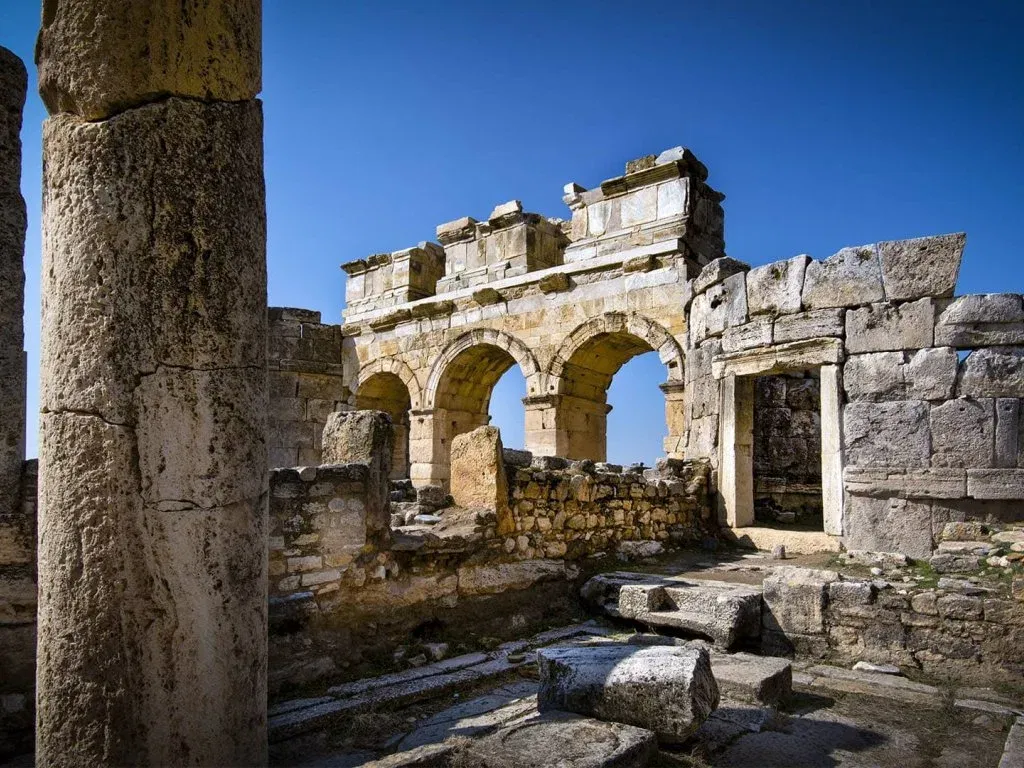 Pamukkale und Hierapolis