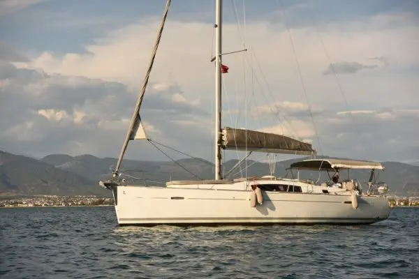 Beneteau 43