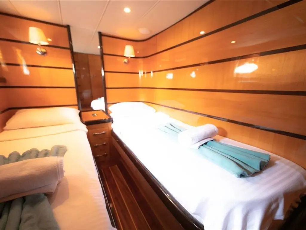 Bormus 1 Motoryacht