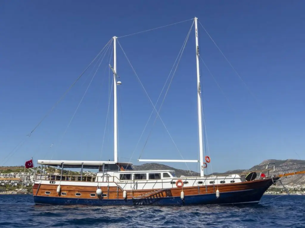 Mare D Elfida Gulet