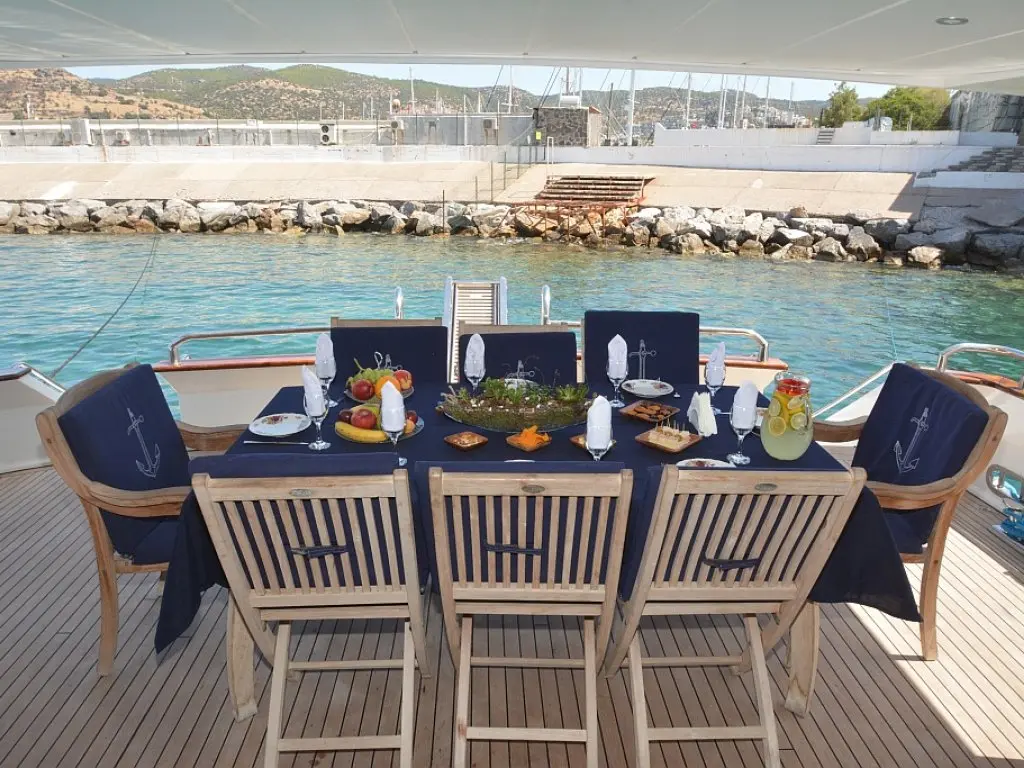 Rose 25 Motoryacht