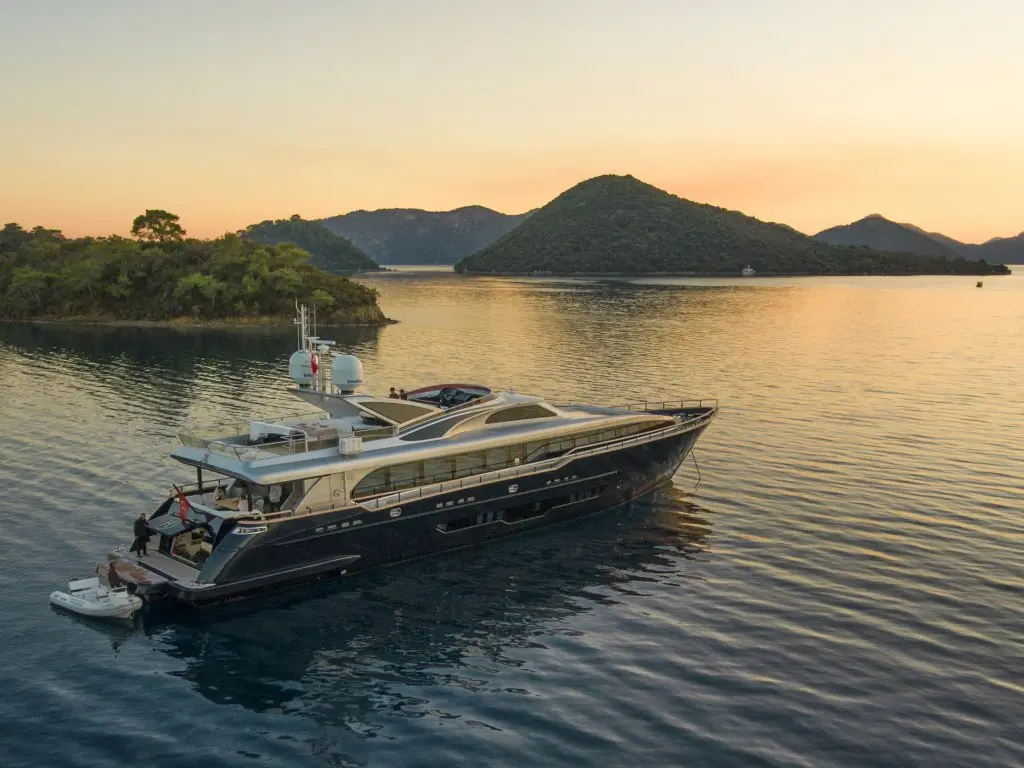 Harun Motoryacht